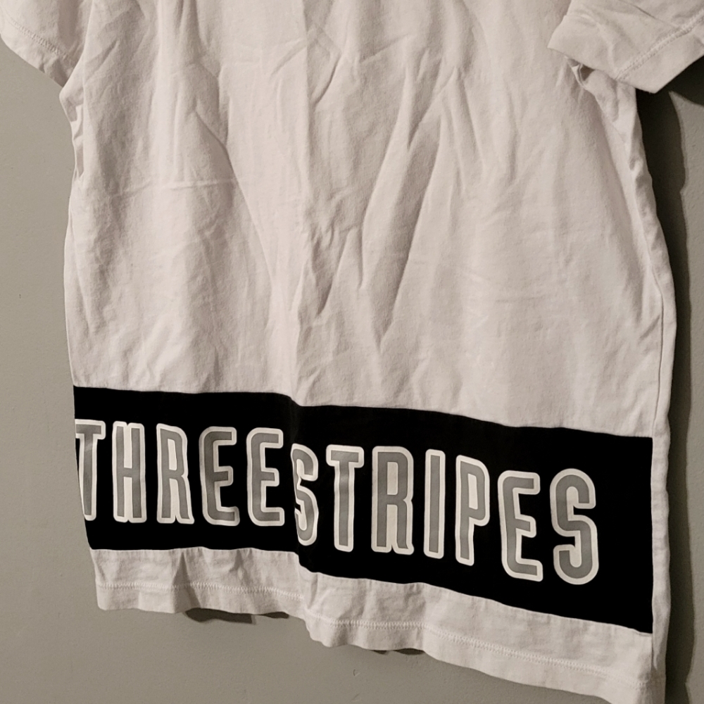 ADIDAS T-SHIRT